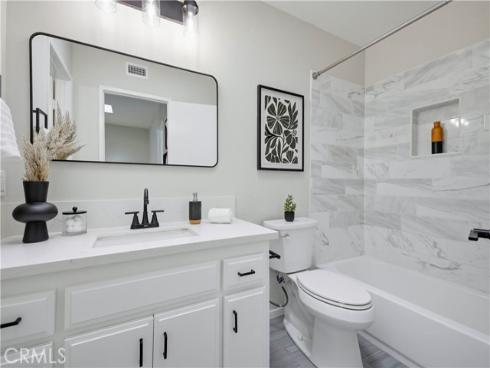 5825 E Creekside 6 Avenue, Orange, CA