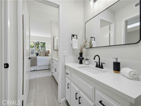 5825 E Creekside 6 Avenue, Orange, CA