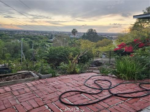 2931 E Stone Pine   Road, Orange, CA