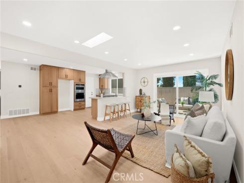 2201 E Oakmont , Orange, CA