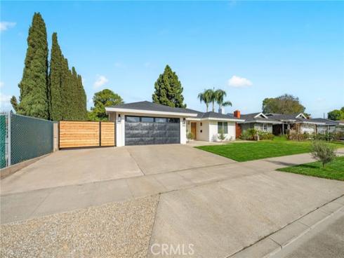 2201 E Oakmont , Orange, CA