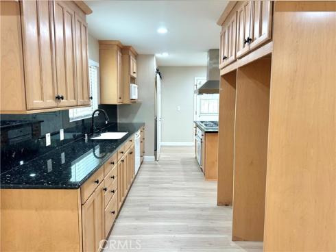 2331 E Adams , Orange, CA