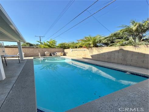 2331 E Adams , Orange, CA