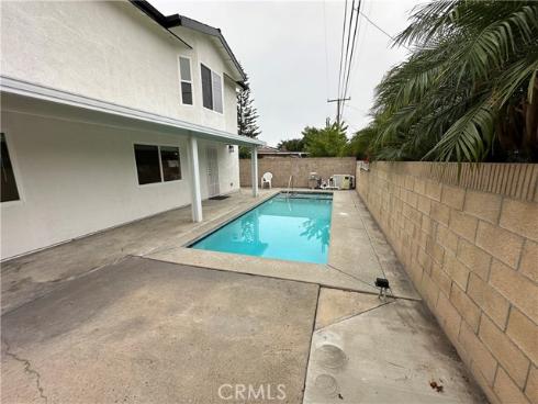 2331 E Adams , Orange, CA