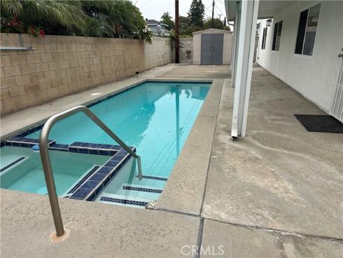 2331 E Adams , Orange, CA