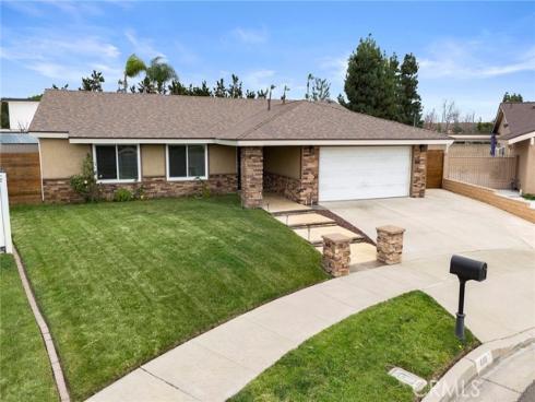 404 E Riverboat Way, Orange, CA