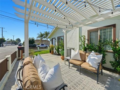 11851 Earlham , Orange, CA