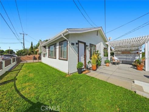 11851 Earlham , Orange, CA