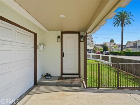 11851 Earlham , Orange, CA