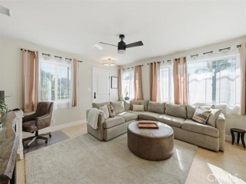 11851 Earlham , Orange, CA