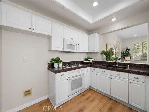 834 N Kintyre , Orange, CA