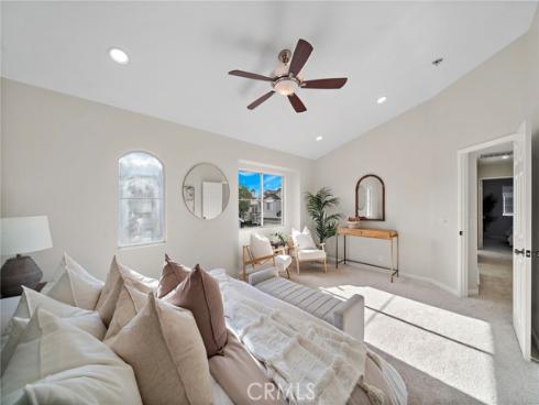 834 N Kintyre , Orange, CA