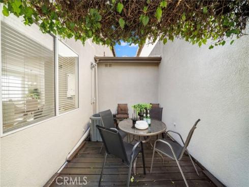 834 N Kintyre , Orange, CA