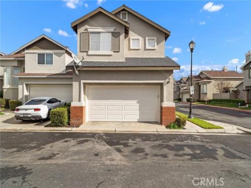 834 N Kintyre , Orange, CA