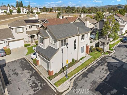 834 N Kintyre , Orange, CA