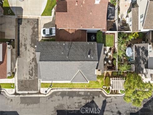 834 N Kintyre , Orange, CA