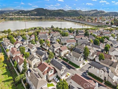 834 N Kintyre , Orange, CA