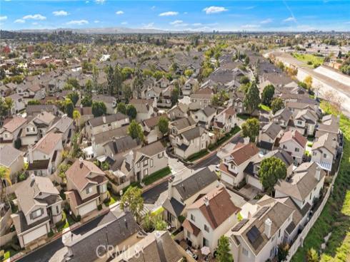 834 N Kintyre , Orange, CA