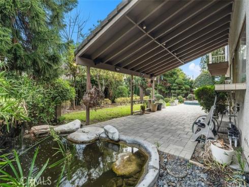 1665 N. Sycamore Street , Orange, CA