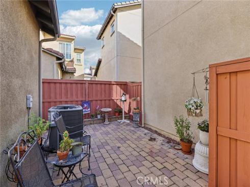 246 W Pebble Creek Ln , Orange, CA