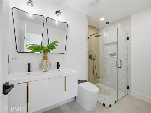 410 W Crystal View , Orange, CA