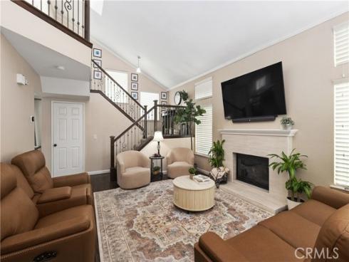 557 S Summerfield , Orange, CA