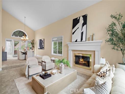 2811 N Roxbury , Orange, CA