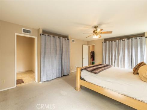 910 E Glendale , Orange, CA