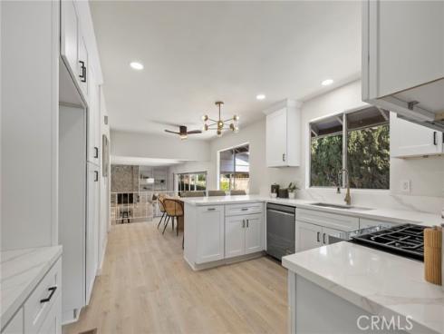 821 S Fairmont Way, Orange, CA