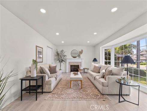 821 S Fairmont Way, Orange, CA