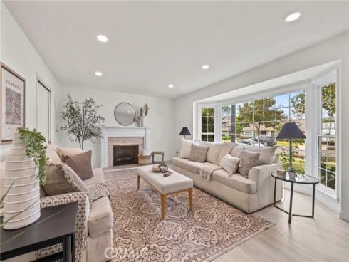 821 S Fairmont Way, Orange, CA