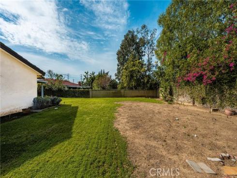 1011 E Chestnut  , Orange, CA