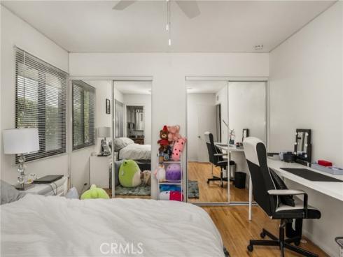 1011 E Chestnut  , Orange, CA