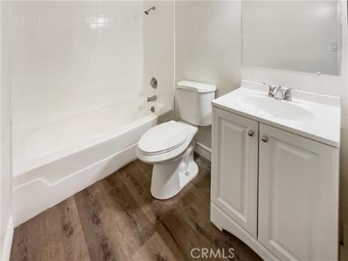 700 W La Veta , Orange, CA