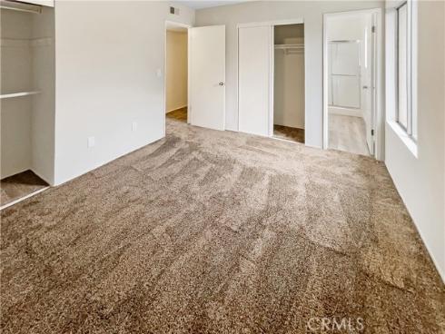 700 W La Veta , Orange, CA