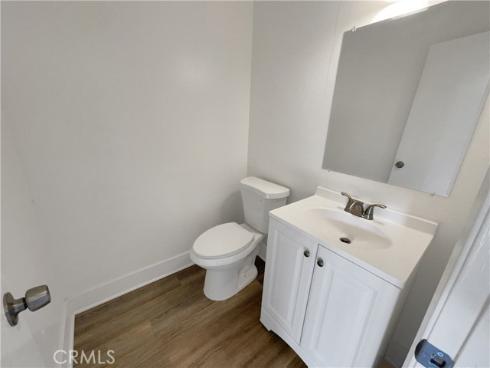 700 W La Veta , Orange, CA