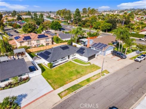 2076 N Diamond , Orange, CA