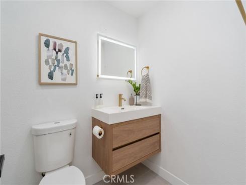 2076 N Diamond , Orange, CA