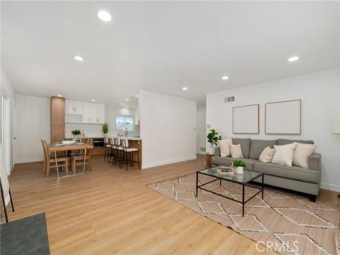 2076 N Diamond , Orange, CA