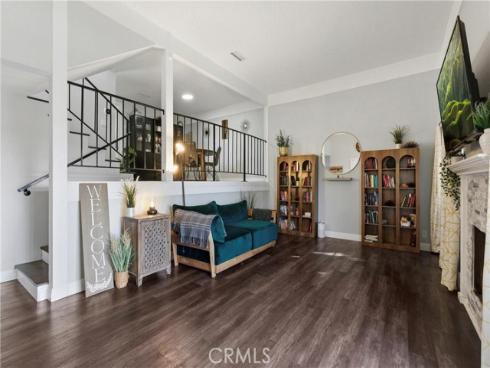 2100 W Palmyra  33 , Orange, CA