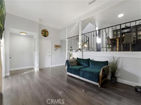 2100 W Palmyra  33 , Orange, CA