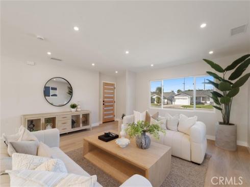 534 E Hoover  , Orange, CA