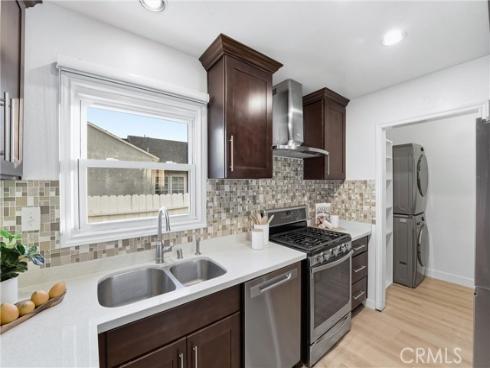 190 N Flower  , Orange, CA