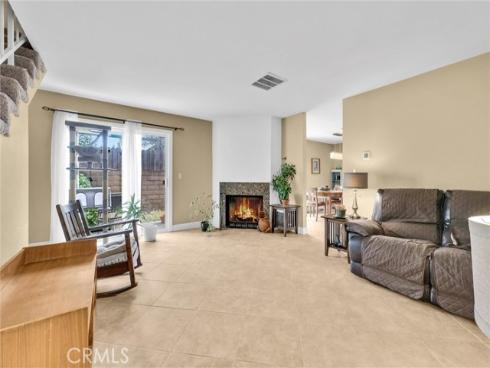 855 N. Lemon Street 6