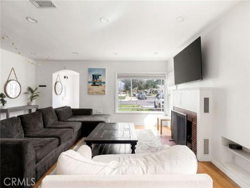 860 N Grand   Street, Orange, CA