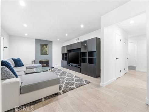 1758 N Widdows  , Orange, CA