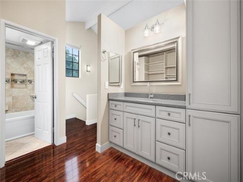 700 E Lake  111 , Orange, CA