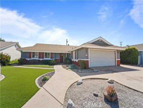 130 W. Crystal View Avenue