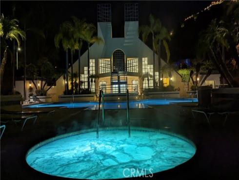 190 N Singingwood  , Orange, CA