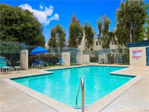 190 N Singingwood  , Orange, CA